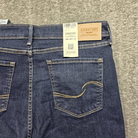 Signature Levi Strauss Jeans Womens 12M Blue Totally Shaping High Rise Flare - Picture 3 of 12